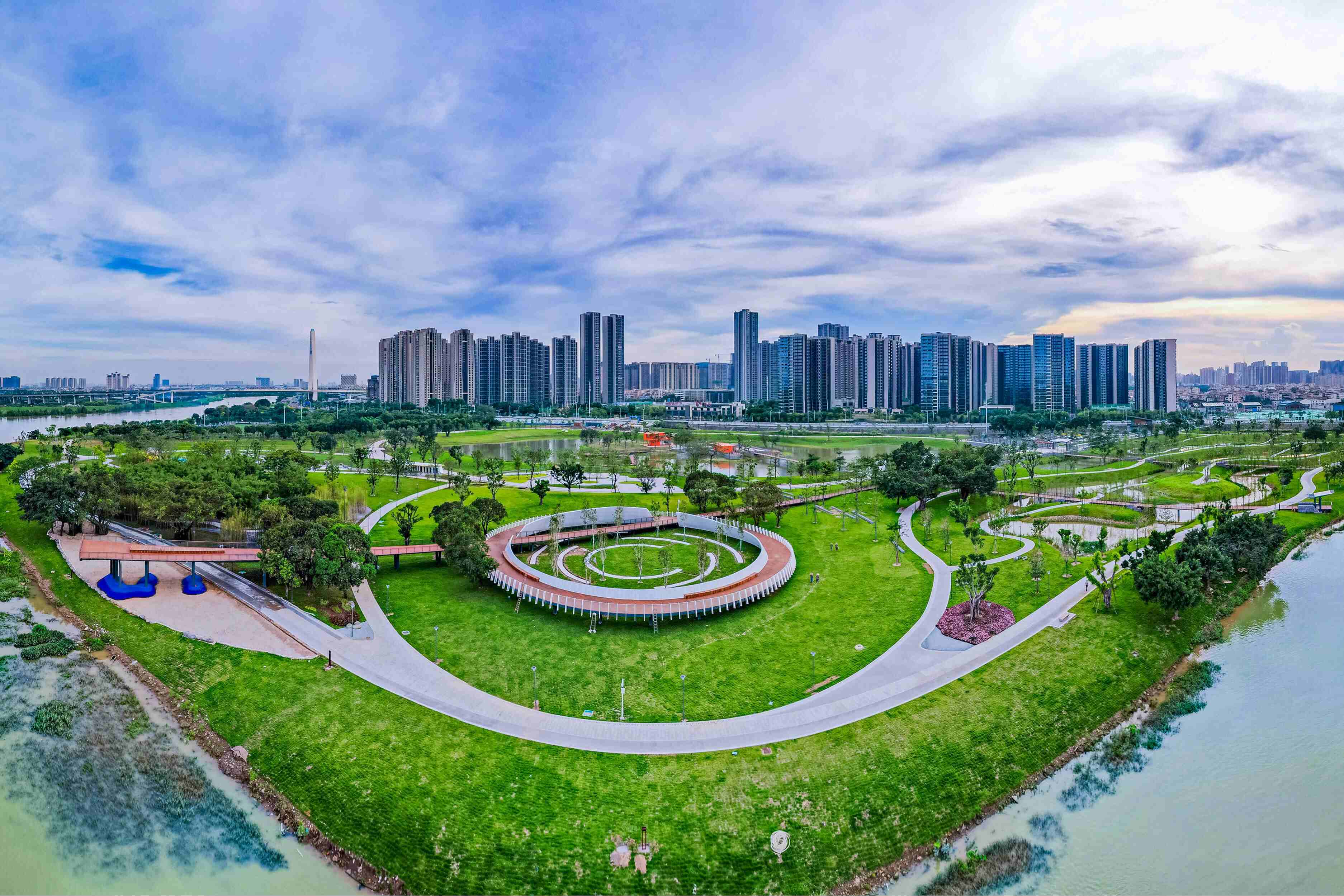 桂城濱河景觀帶——半月島生態(tài)公園工程設(shè)計施工總承包